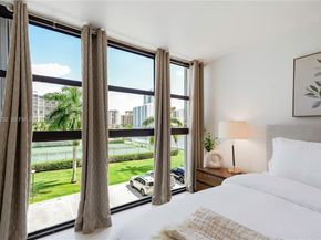 400 Leslie Dr 319, Hallandale Beach FL 33009