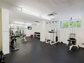 400 Leslie Dr 319, Hallandale Beach FL 33009