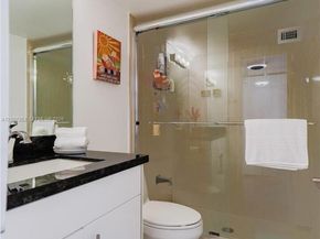 400 Leslie Dr 319, Hallandale Beach FL 33009