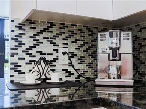 400 Leslie Dr 319, Hallandale Beach FL 33009