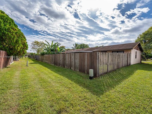 13579 SW 49th Ter, Miami FL 33175