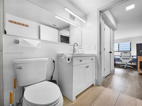 1418 Collins Ave 302, Miami Beach FL 33139