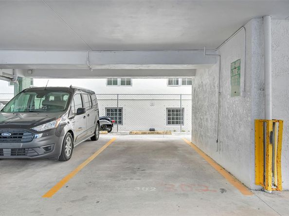 1418 Collins Ave 302, Miami Beach FL 33139