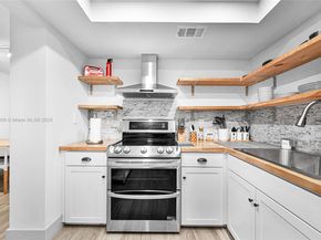 1418 Collins Ave 302, Miami Beach FL 33139