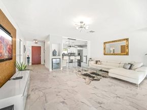 909 N 13th Ct, Hollywood FL 33019