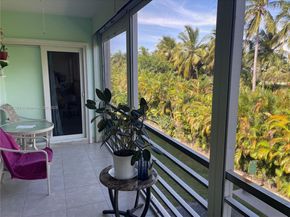 300 NE 14th Ave 303, Hallandale Beach FL 33009