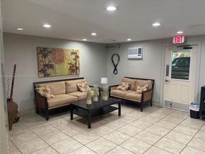 300 NE 14th Ave 303, Hallandale Beach FL 33009
