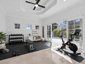 827 SE 2nd Ct, Fort Lauderdale FL 33301