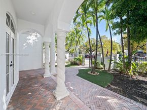 827 SE 2nd Ct, Fort Lauderdale FL 33301