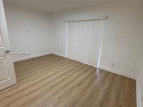 1972 NE 5th St 1972, Boynton Beach FL 33435