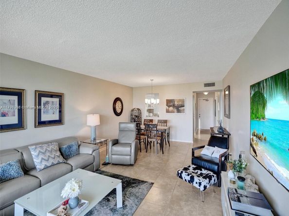 7431 NW 1st St 407, Margate FL 33063