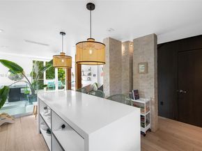 1024 Lenox Ave 4, Miami Beach FL 33139