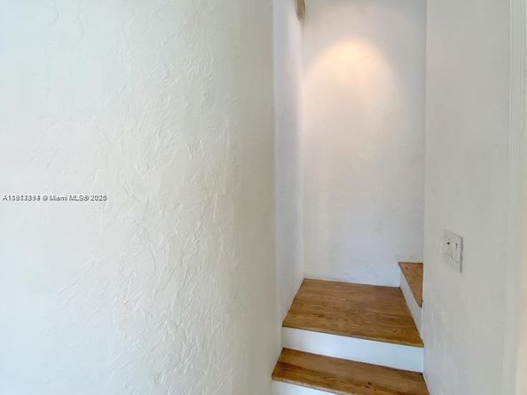 1890 Brickell Ave 4, Miami FL 33129