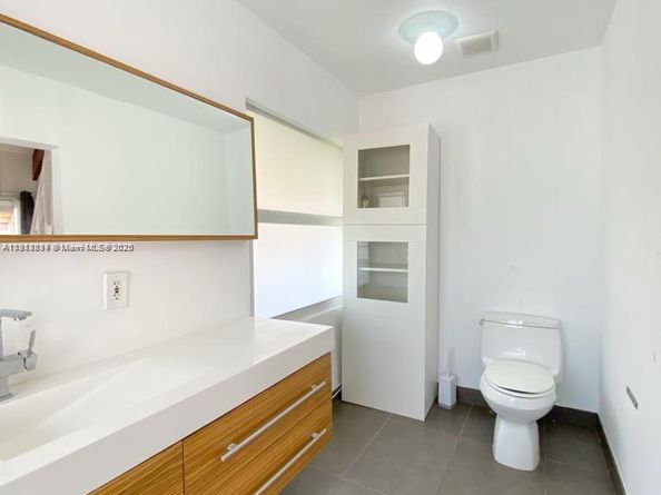 1890 Brickell Ave 4, Miami FL 33129