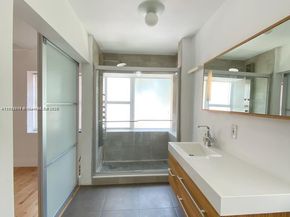 1890 Brickell Ave 4, Miami FL 33129