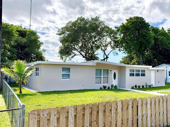 124 Harvard Rd, West Park FL 33023