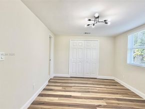 124 Harvard Rd, West Park FL 33023