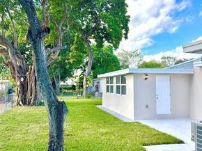 124 Harvard Rd, West Park FL 33023