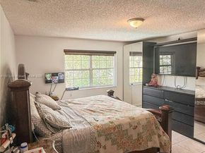 9731 SW 13th St, Pembroke Pines FL 33025