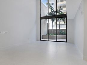 3034 Oak Ave TH2, Miami FL 33133