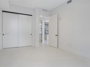 3034 Oak Ave TH2, Miami FL 33133