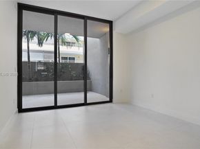 3034 Oak Ave TH2, Miami FL 33133