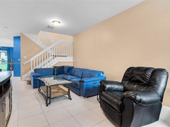 3371 W 94th Ter, Hialeah FL 33018