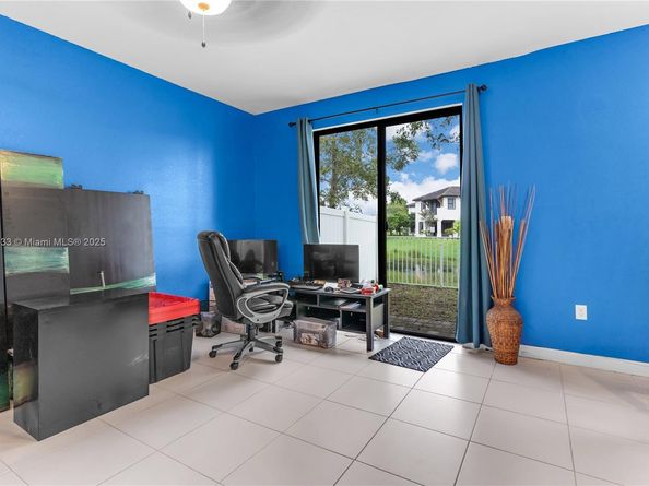 3371 W 94th Ter, Hialeah FL 33018