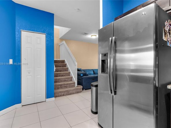 3371 W 94th Ter, Hialeah FL 33018