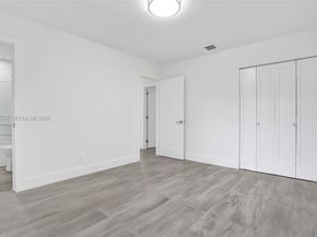 470 Petersburg Ter, Plantation FL 33325