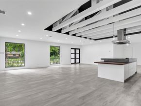 470 Petersburg Ter, Plantation FL 33325