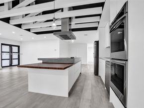 470 Petersburg Ter, Plantation FL 33325