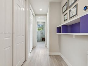 1371 Victoria Isle Dr, Weston FL 33327