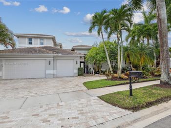1371 Victoria Isle Dr