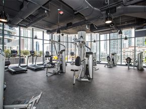 45 SW 9th St 3803, Miami FL 33130