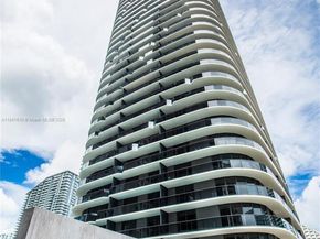 45 SW 9th St 3803, Miami FL 33130