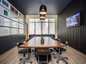 45 SW 9th St 3803, Miami FL 33130