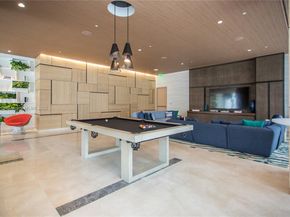 45 SW 9th St 3803, Miami FL 33130