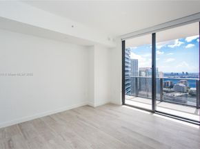 45 SW 9th St 3803, Miami FL 33130