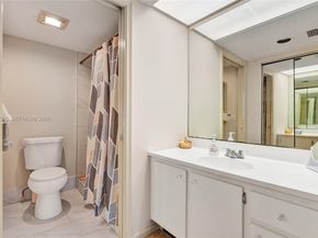 1110 SW 125th Ave 209M, Pembroke Pines FL 33027