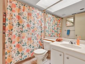 1110 SW 125th Ave 209M, Pembroke Pines FL 33027