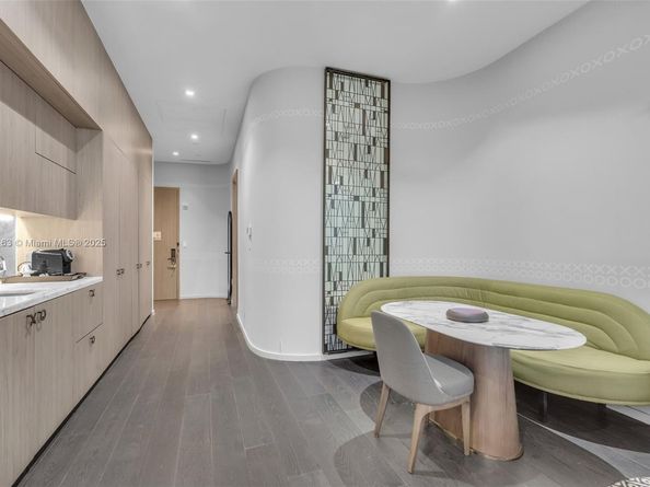 801 S Miami Ave 808, Miami FL 33130