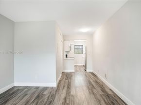 7725 Carlyle Ave 10, Miami Beach FL 33141