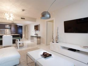 200 Biscayne Boulevard Way 3209, Miami FL 33131