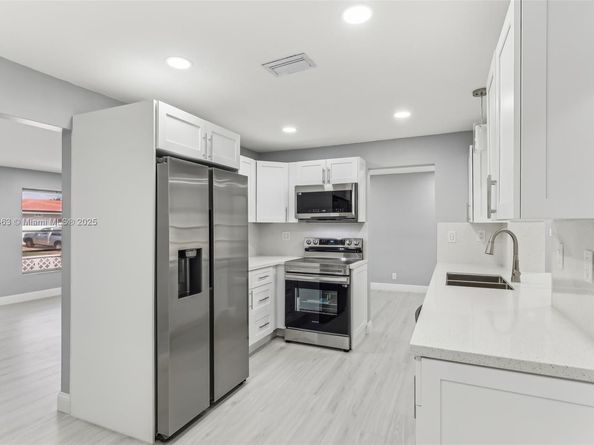 6800 NW 58th Ct, Tamarac FL 33321