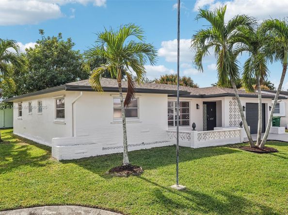 6800 NW 58th Ct, Tamarac FL 33321