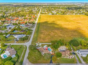 15151 SW 164th Ter, Miami FL 33187