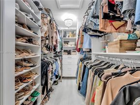 15151 SW 164th Ter, Miami FL 33187