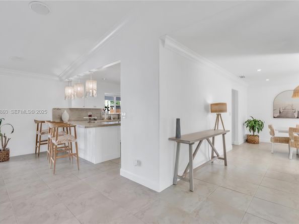 15151 SW 164th Ter, Miami FL 33187