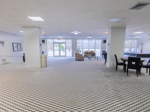 2150 Sans Souci Blvd A1008, North Miami FL 33181